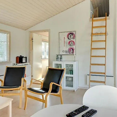 Holiday home 6 Person In Gudhjem